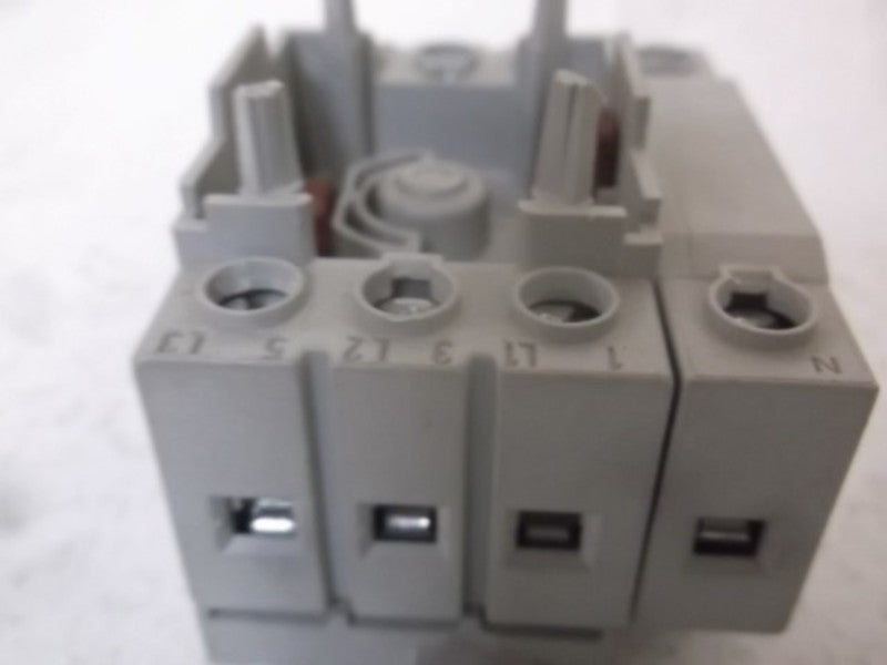 ALLEN BRADLEY 194E-A16-NP SER. C 4TH POLE FOR LOAD SWITCH  UNMP
