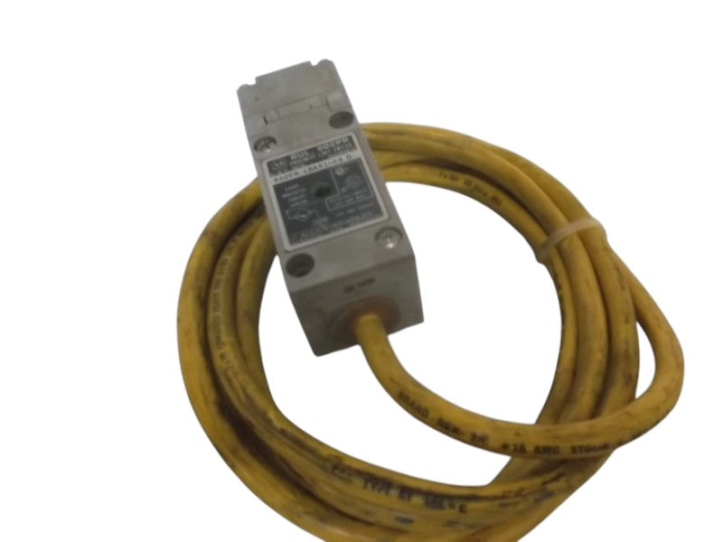 ALLEN BRADLEY 802PR-LBAR1-08 SER. D PROXIMITY LIMIT SWITCH  UNMP
