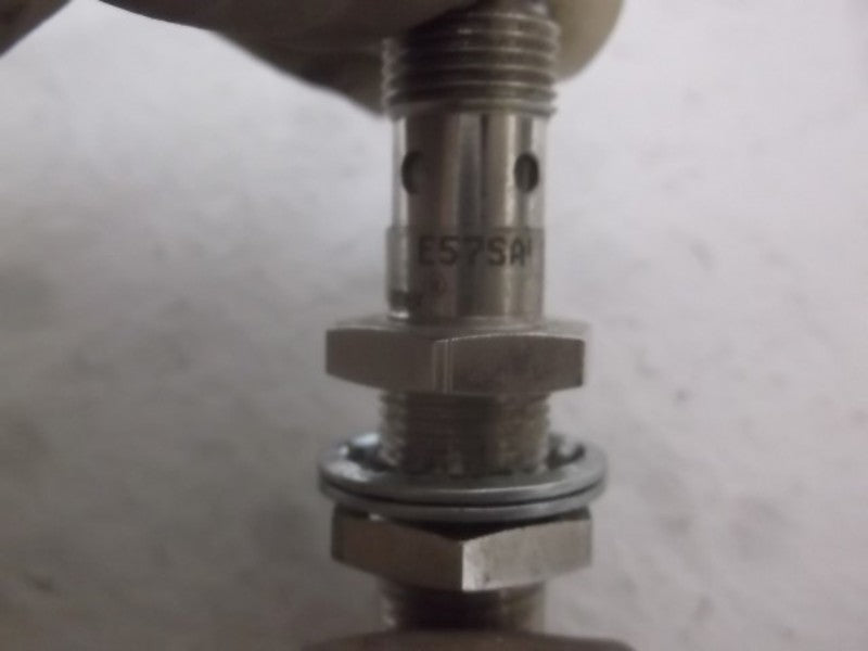 CUTLER HAMMER E57-SAL-12T111SD PROXIMITY SWITCH INDUCTIVE  UNMP