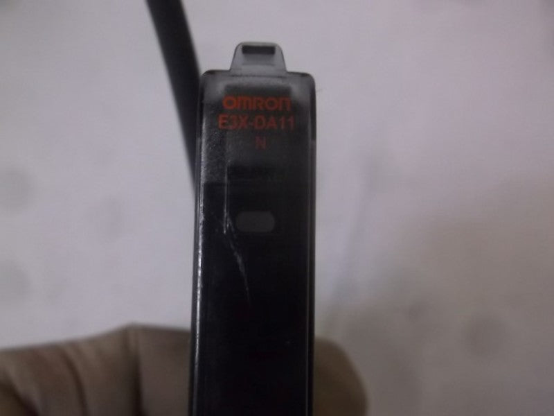 OMRON E3X-DA11 PHOTOELECTRIC SENSING RED LED 2M  UNMP
