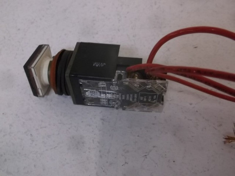 ALLEN BRADLEY 800MB-CA6 SER. A OPERATOR FOR PUSHBUTTON SWITCH  UNMP
