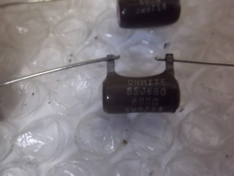 LOT OF 14 OHMITE B5J680 RESISTOR WIREWOUND 680 OHM  5.25 W NSMP
