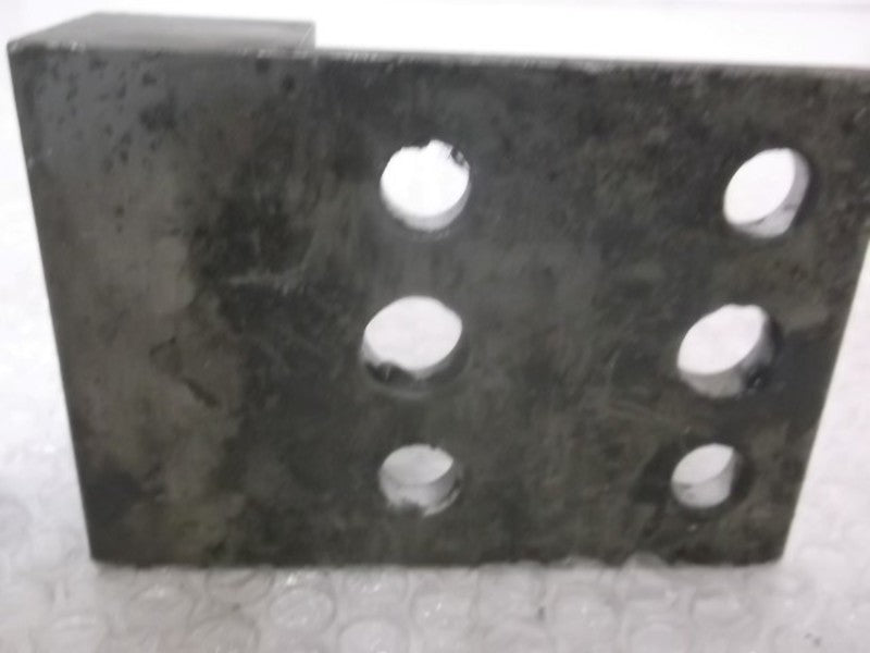 ILSCO T3A2-350N LUG MECHANICAL 2 HOLE 3 CONDUCTOR  UNMP