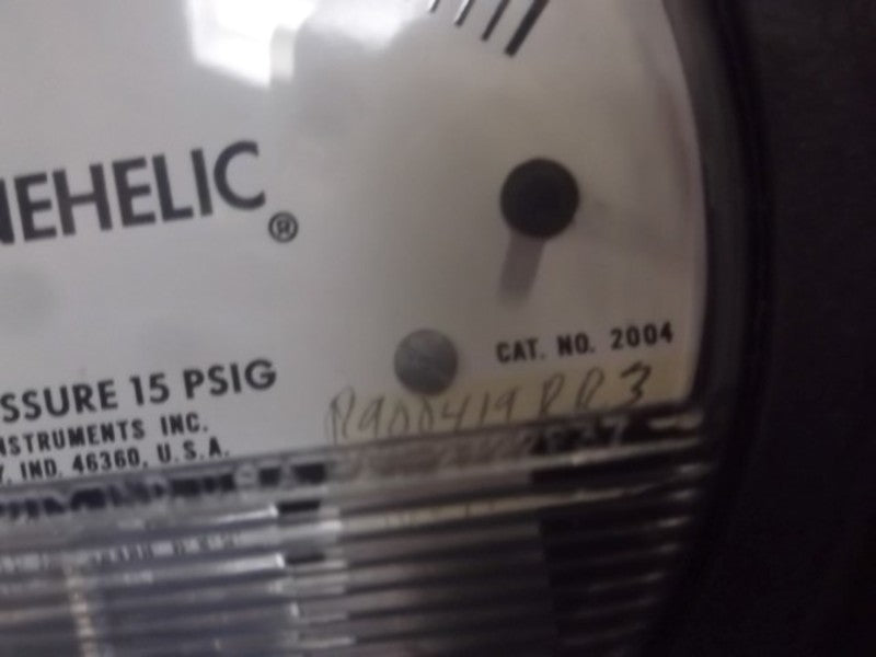 DWYER 2004 PRESSURE GAUGE 0-4" WC (AS PICTURED)  UNMP