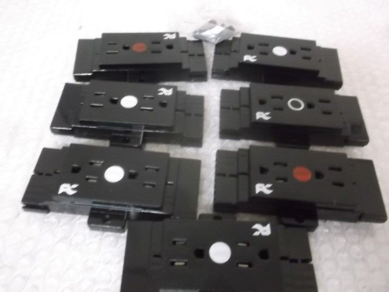 LOT OF 7 PANELS 18N OUTLET UNMP