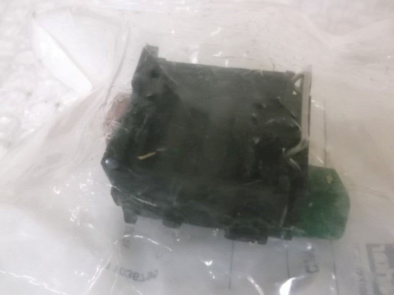 PARKER PSB-A12 STEP MODULE SUBBASE 4MM SWIVEL PUSH-IN  FACTORY BAG