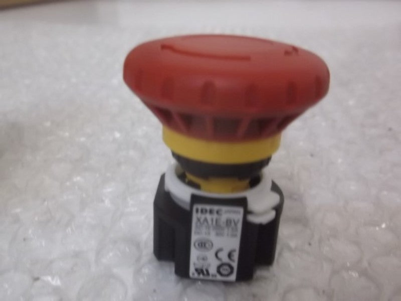 IDEC XA1E-BV402R PUSHBUTTON STOP 4MM MUSHROOM  NSMP