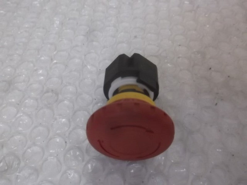 IDEC XA1E-BV402R PUSHBUTTON STOP 4MM MUSHROOM  NSMP