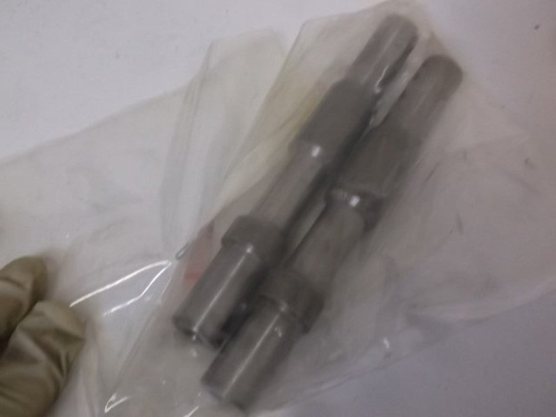 LOT OF 2 GENERIC C05F SHAFT ROLLER NSNP IN A BAG