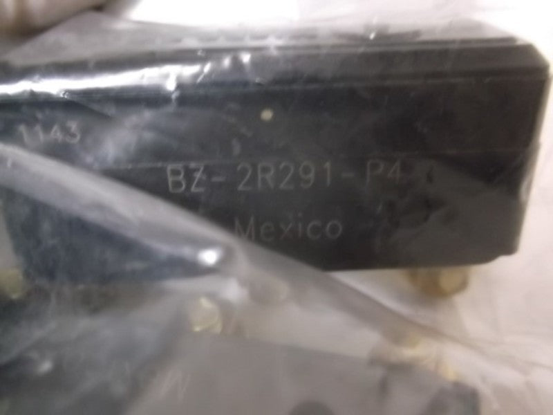 LOT OF 2 HONEYWELL BZ-2R291-P4 SNAP ACTION BASIC SWITCH NSNP IN A BAG