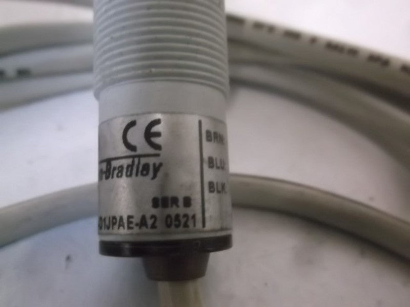 ALLEN BRADLEY 42CA-D1JPAE-A2 SER. B CYLINDRICAL SENSOR 18MM  UNMP