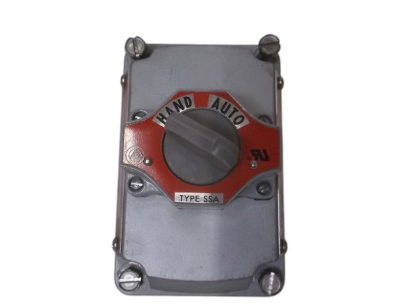 APPLETON EFDB175-12 SELECTOR SWITCH CONTROL STATION 2 POS  NSNP
