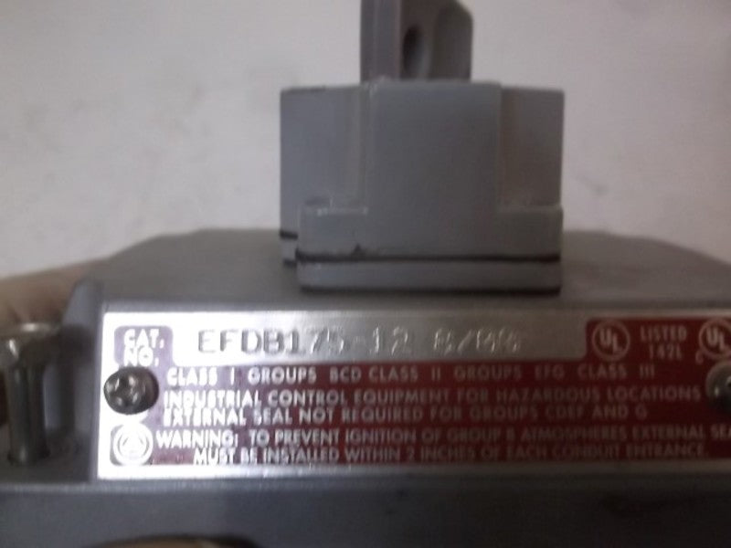 APPLETON EFDB175-12 SELECTOR SWITCH CONTROL STATION 2 POS  NSNP