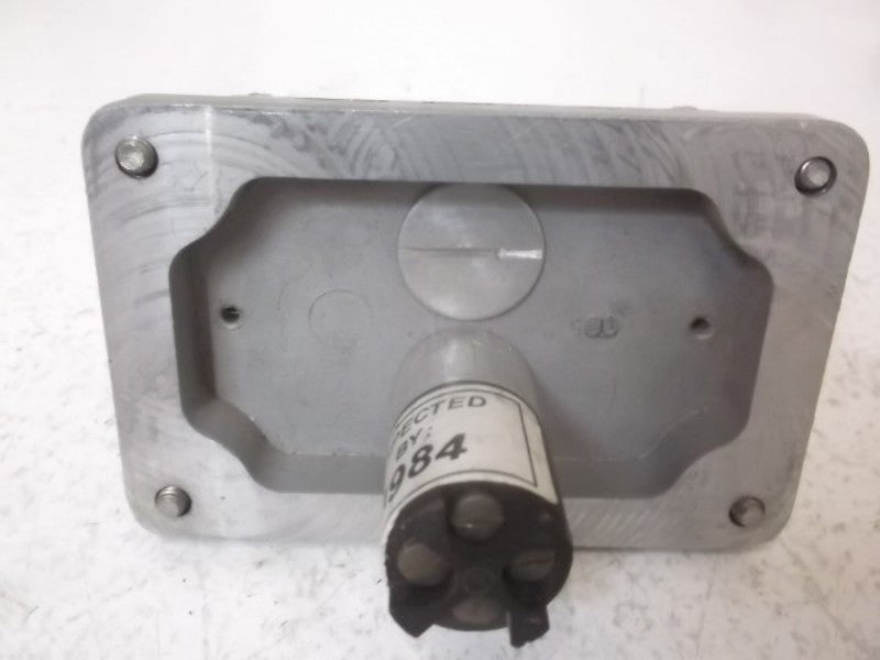 APPLETON EFDB175-12 SELECTOR SWITCH CONTROL STATION 2 POS  NSNP