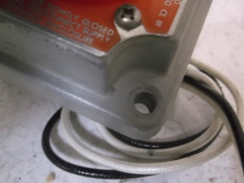 APPLETON EFK-J1U2 SELECTOR SWITCH 6W 125VAC  UNMP