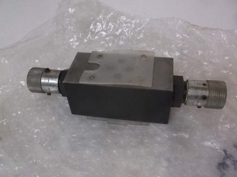 PARKER FM220 FM2-20KU HYDRAULIC FLOW CONTROL VALVE  NSNP