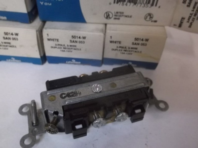 LOT OF 5 LEVITON 5014-W 2 POLE DUPLEX RECEPTACLE NSMP
