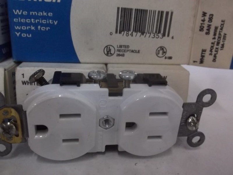 LOT OF 5 LEVITON 5014-W 2 POLE DUPLEX RECEPTACLE NSMP