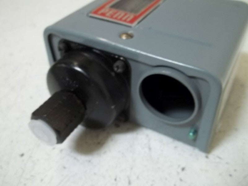 PENN P72CA-18 PRESSURE CONTROL  NSNP