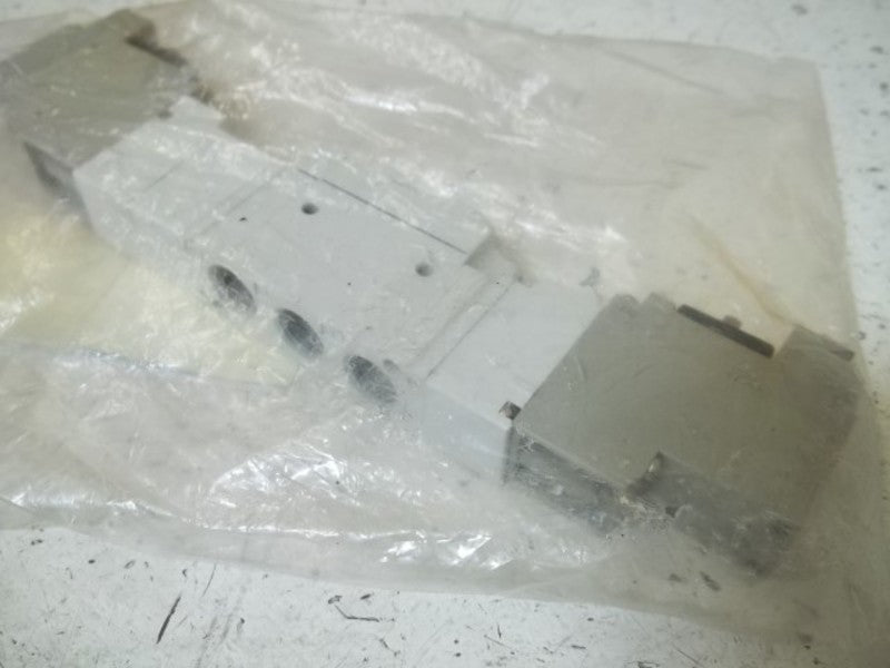 SMC SY5320-5D0-01F SOLENOID VALVE  NSNP