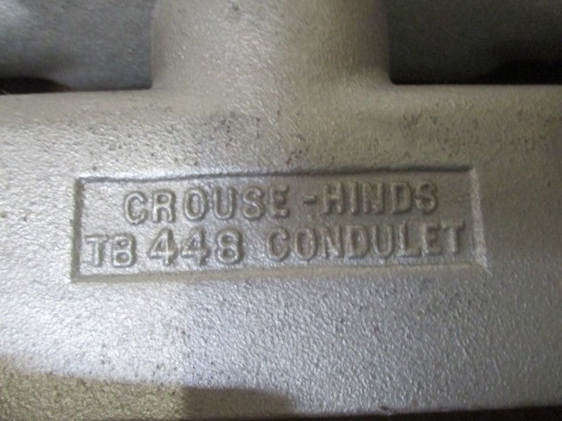 LOT OF 2 CROUSE-HINDS TB448 CONDUIT BODY 1-1/4" NSMP