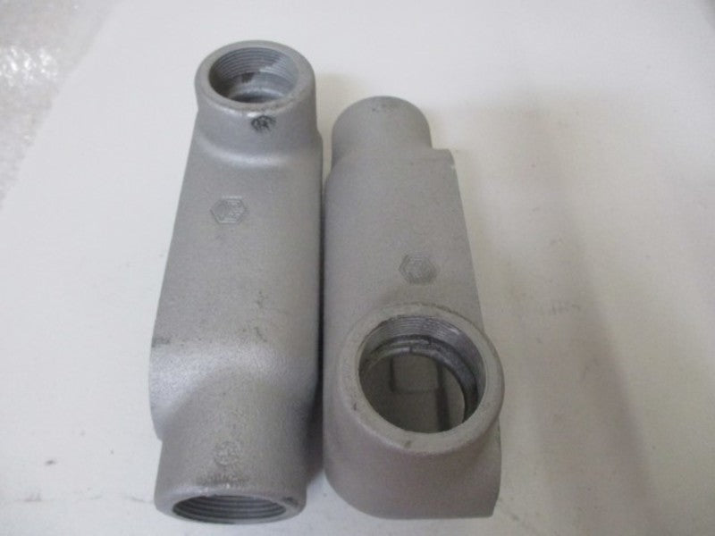 LOT OF 2 CROUSE-HINDS LL-58 CONDUIT BODY 1-1/2" LL COVER & GASKET NSMP