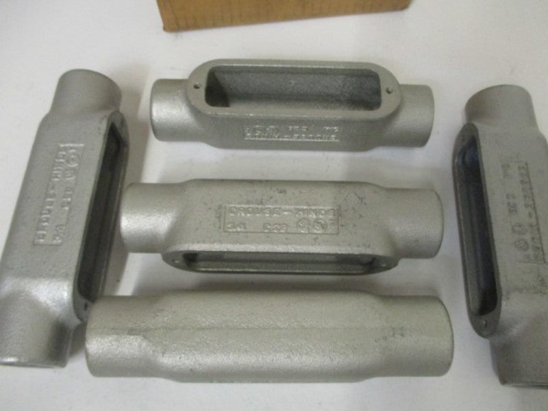 LOT OF 5 CROUSE-HINDS C28 CONDUIT OUTLET BODY 3/4" NSMP