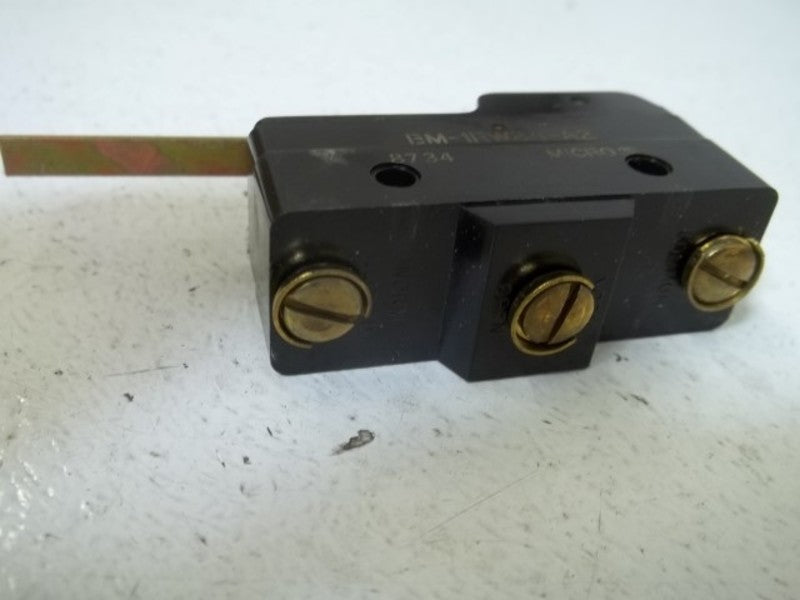 LOT OF 9 MICROSWITCH BM-1RW84-A2 LIMIT SWITCH(BLUE BOX)  NSMP