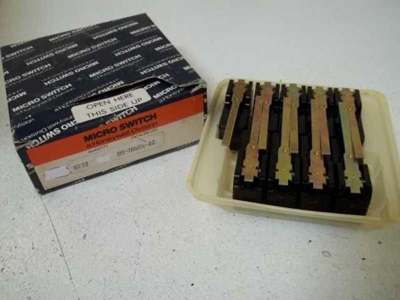 LOT OF 9 MICROSWITCH BM-1RW84-A2 LIMIT SWITCH(BLUE BOX)  NSMP