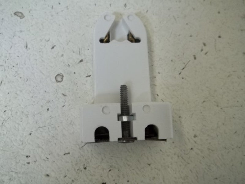LOT OF 7 LEVITON 390-1W FLUORESCENT LAMPHODLER NSMP