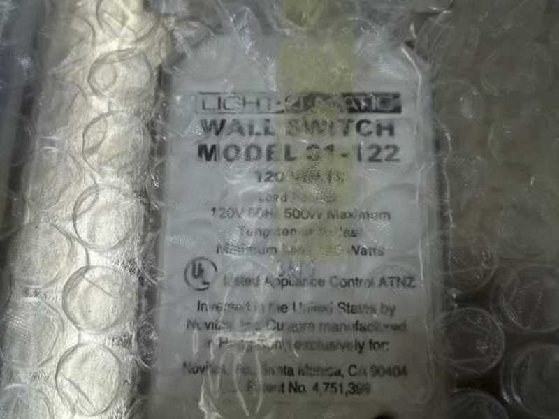 LIGHT-O-MATIC 01-122 WALL SWITCH  NSMP