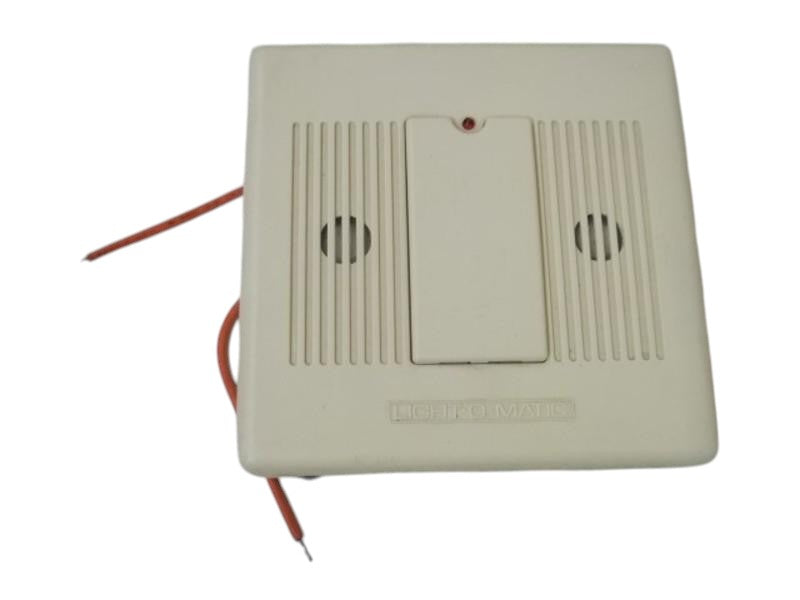 LIGHT-O-MATIC MODEL 01-133 WALL SWITCH  UNMP