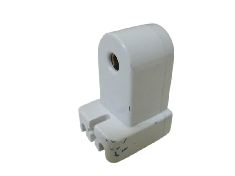 LOT OF 3 LEVITON 467 FEMALE LAMP HOLDER UNMP