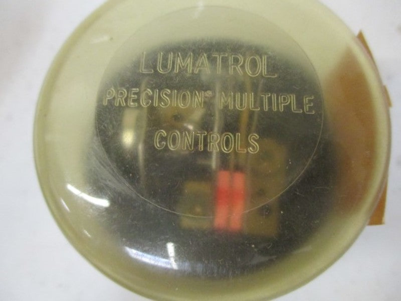 PRECISION P68-275 PHOTOELECTRIC TWIST LOCK * NEW IN BOX *