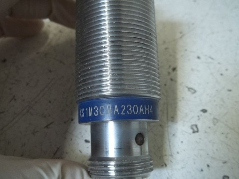 TELEMECANIQUE XS1M30MA230AH4 PROXIMITY SWITCH  UNMP