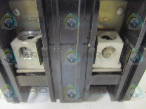SQUARE D FHL26015 MOLDED CASE CIRCUIT BREAKER 15A  NSMP