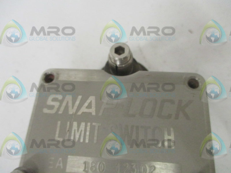 NAMCO EA 180 12302 LIMIT SWITCH (MISSING ACCESSORIES)  NSNP