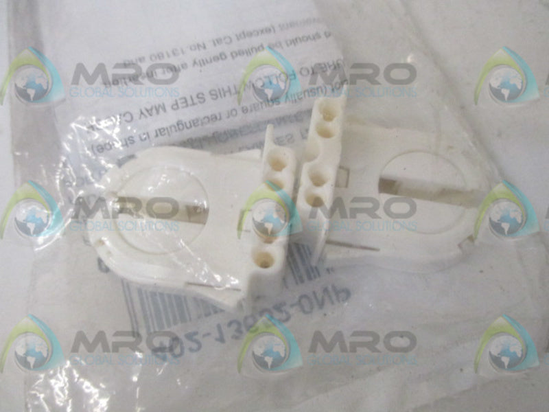 LEVITON 402-13652-0NP FLUORESCENT LAMPHOLDER (PKG OF 2)  NSMP