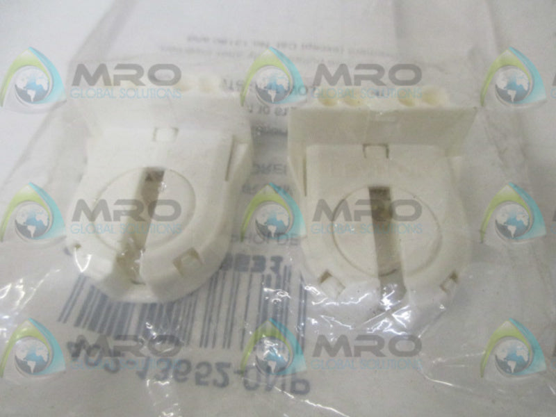 LEVITON 402-13652-0NP FLUORESCENT LAMPHOLDER (PKG OF 2)  NSMP