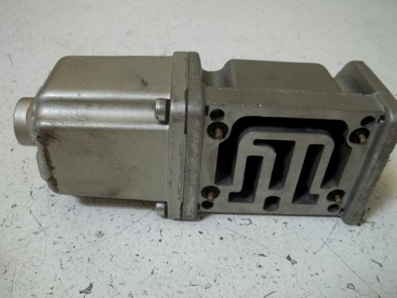 MAC 503F-01-2 SOLENOID VALVE  AS IS