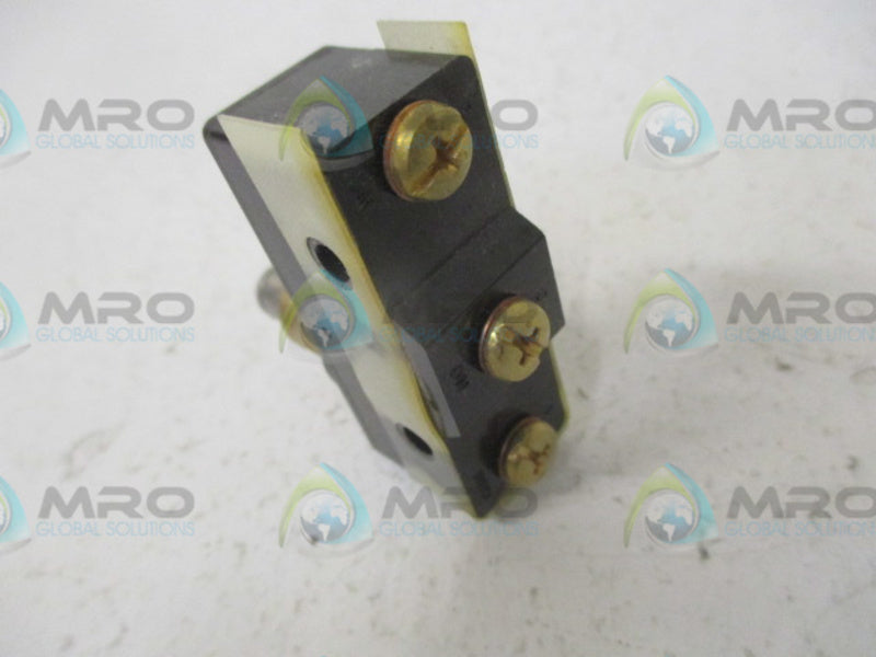 OMRON Z-15GQ-BE LIMIT SWITCH  UNMP