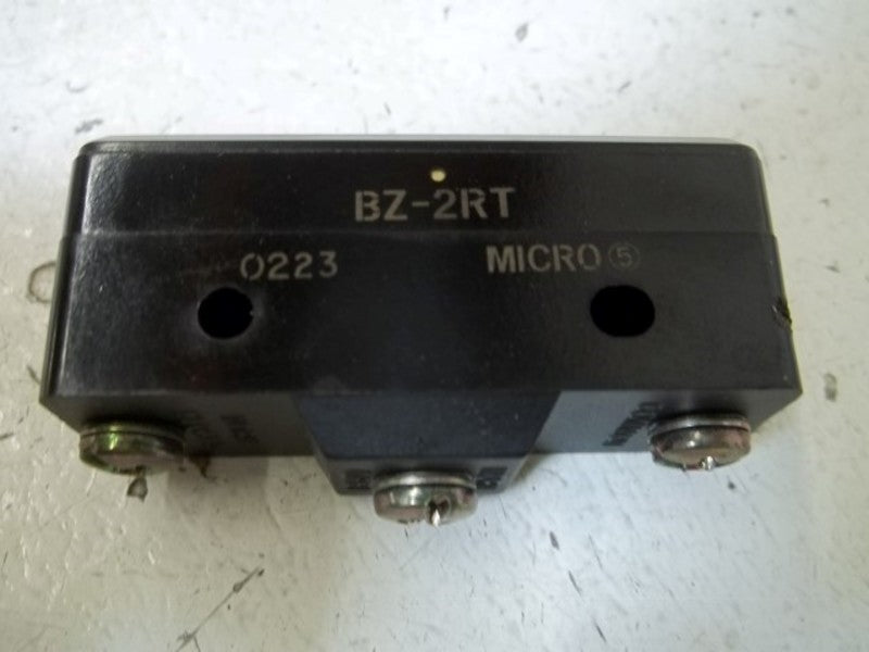LOT OF 2 MICROSWITCH BZ-2RT SNAP ACTION SWITCH UNMP