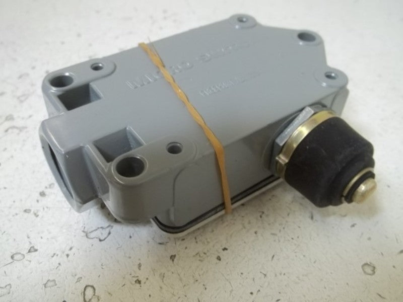 MICROSWITCH DTF2-2RN-RH ENCLOSED SNAP SWITCH (GREY)  NSMP