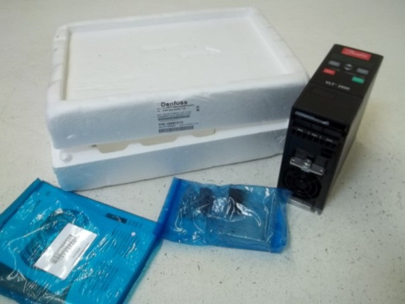DANFOSS 195N1013 T/C:VLT2807PT4B20STR0DBF00A00C0 AC DRIVE  NSMP