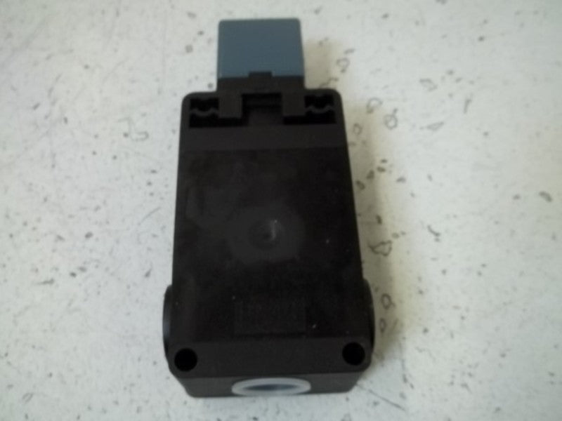 PIZZATO FS 0696E024-F SAFETY SWITCH  NSNP