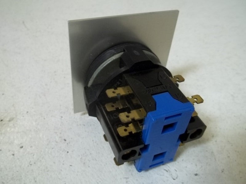 MICRO SWITCH PTP28P-B28 SWITCH PUSHBUTTON (BLUE BOX)  NSMP