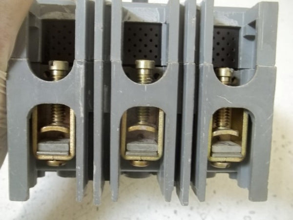 WESTINGHOUSE HFB3015L CIRCUIT BREAKER * USED *
