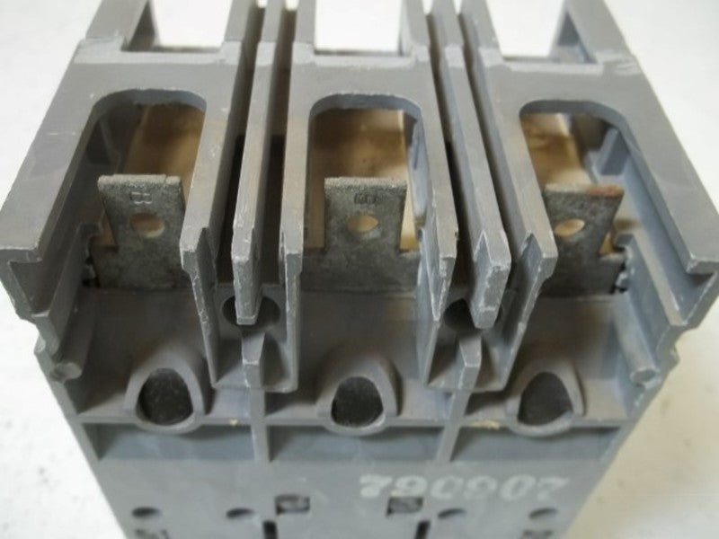 WESTINGHOUSE HFB3015L CIRCUIT BREAKER * USED *