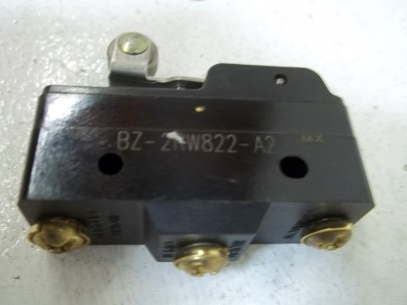 LOT OF 4 MICROSWITCH BZ-2W822-A2 LIMIT SWITCH UNMP