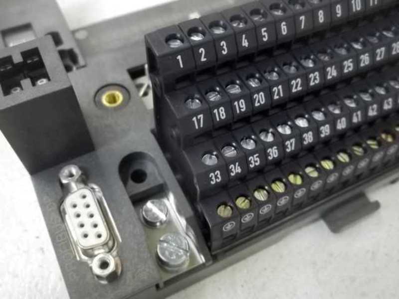 SIEMENS 6ES7 193-0CA20-0XA0 TERMINAL BLOCK  NSMP